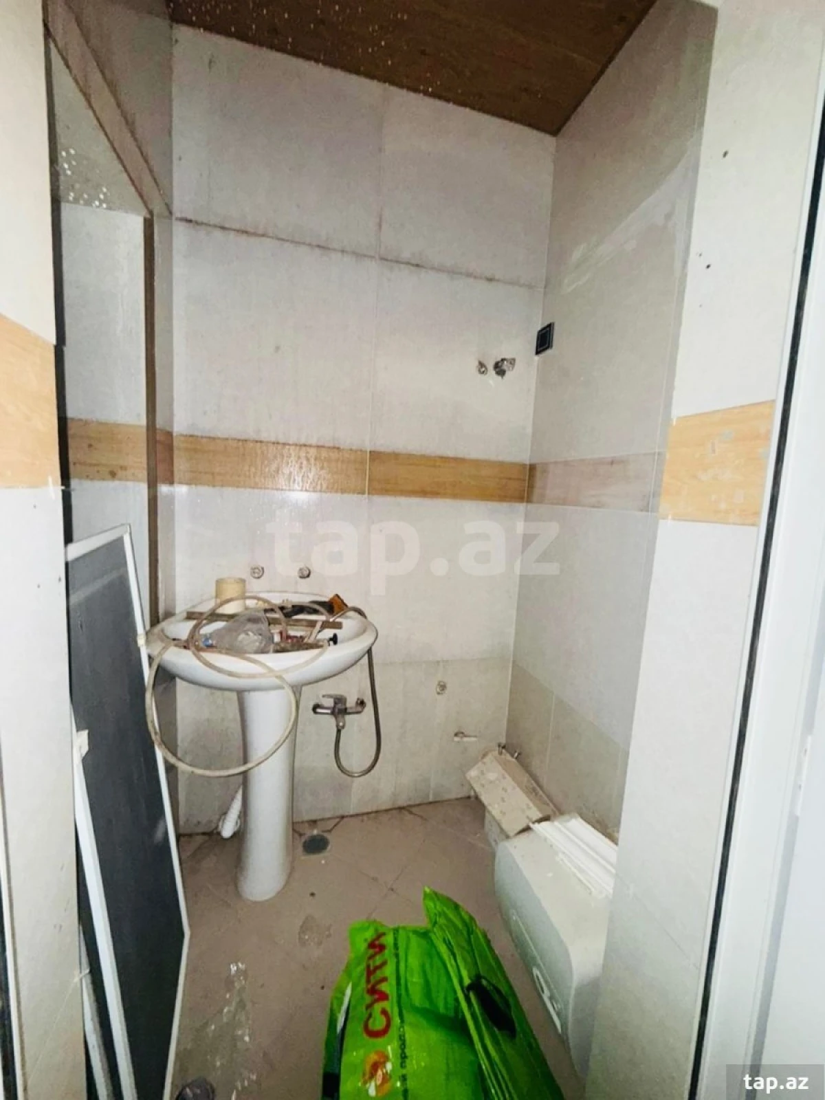 Satılır 4 otaqlı həyət evi