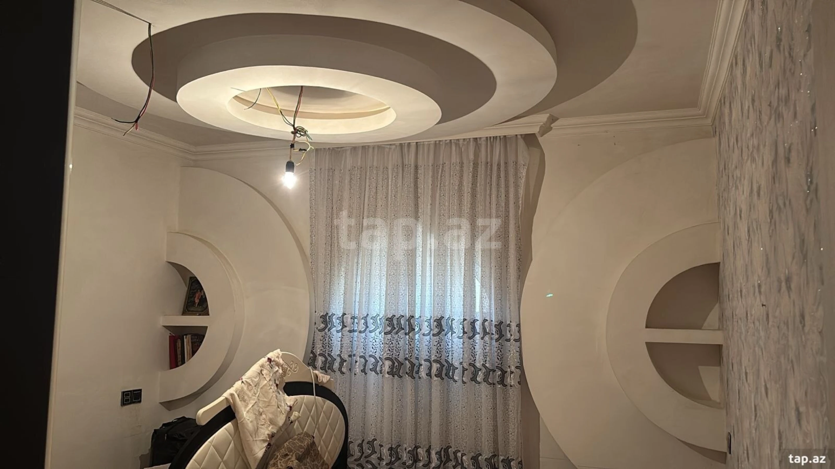 Satılır 4 otaqlı həyət evi