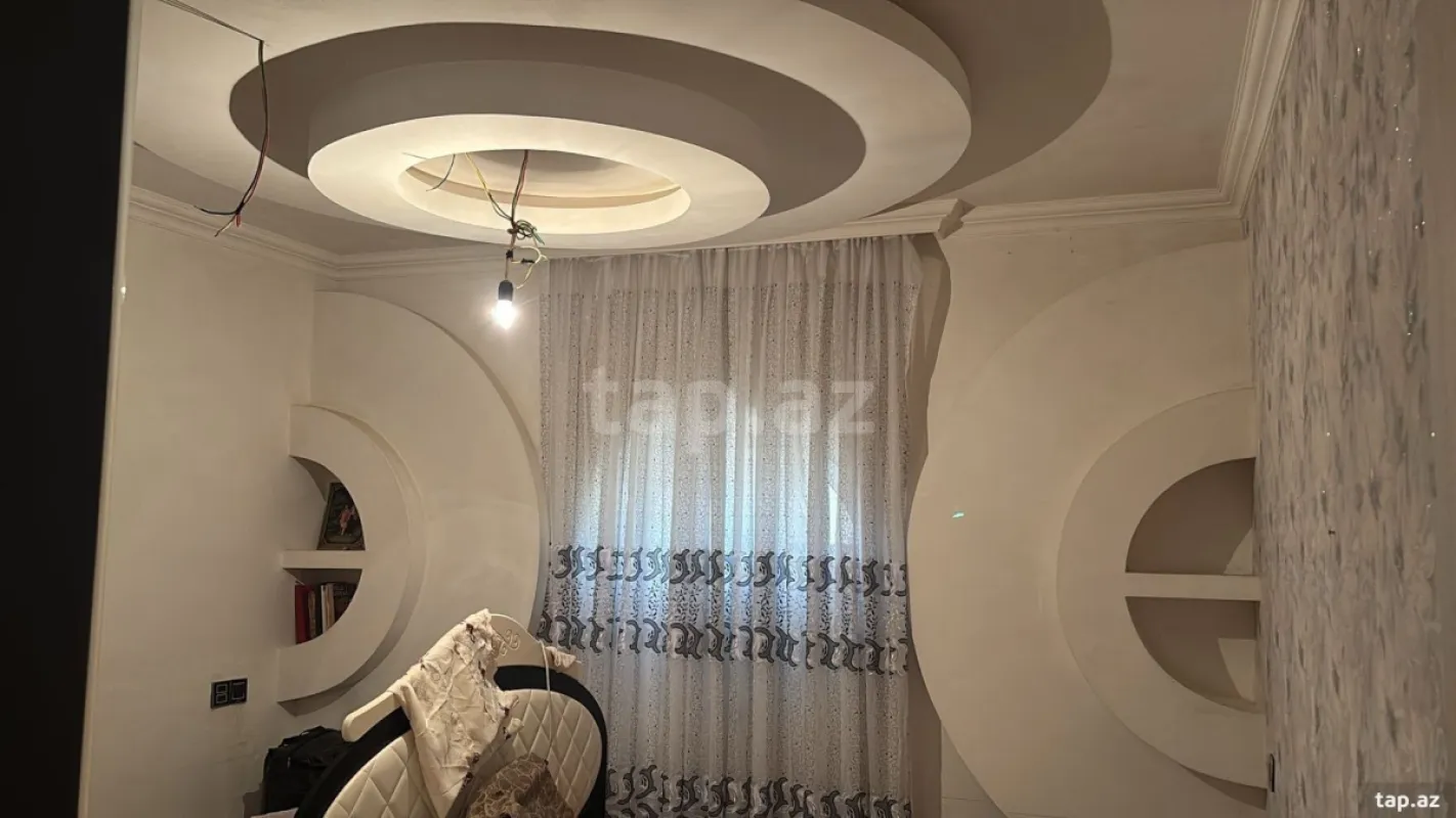 Satılır 4 otaqlı həyət evi