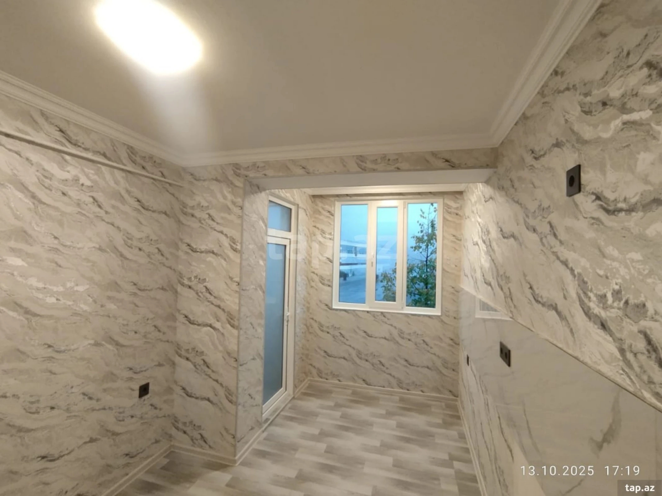Satılır 3 otaqlı mənzil 72 m²