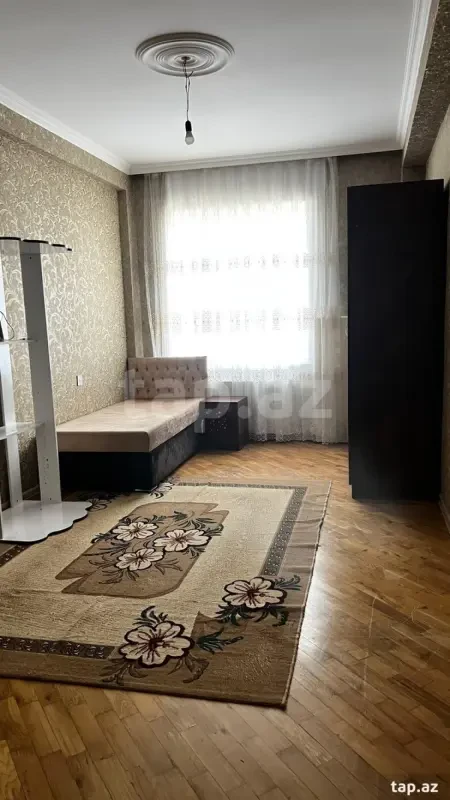 Kirayə verilir 3 otaqlı yeni tikili 75 m²
