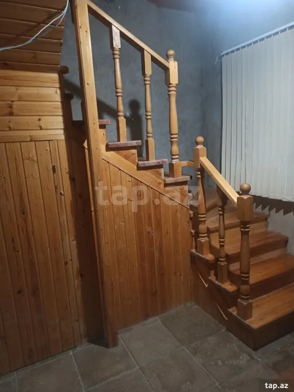 Satılır 4 otaqlı həyət evi