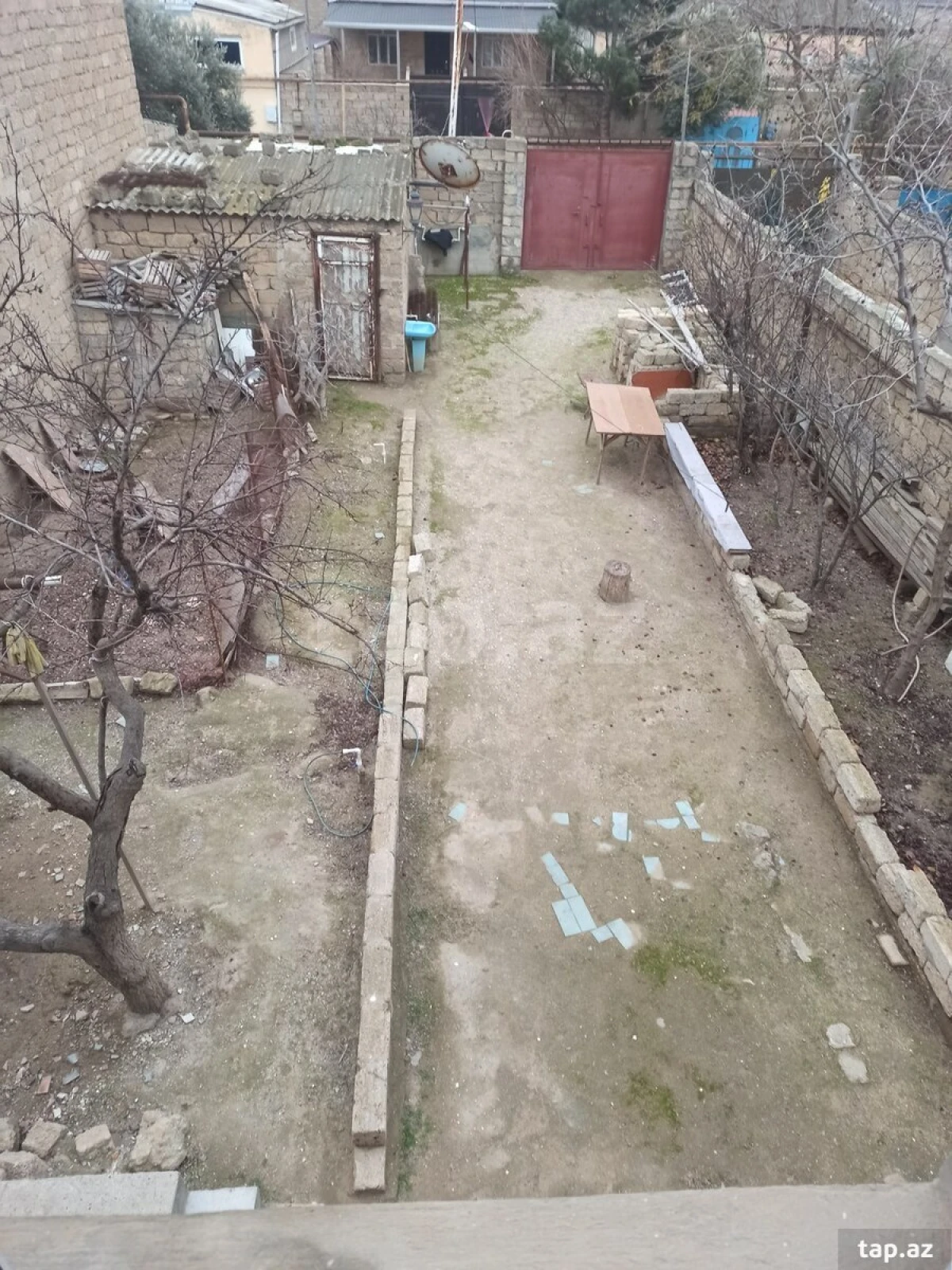 Satılır 4 otaqlı həyət evi