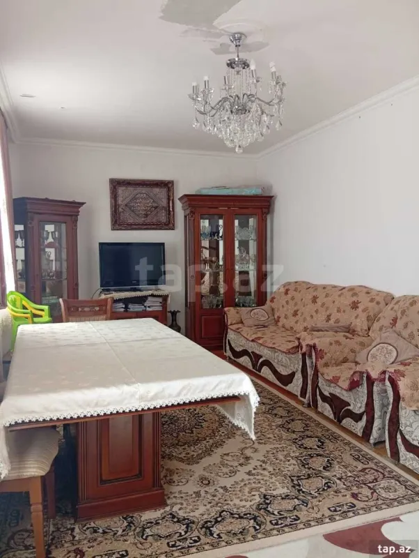 Satılır 4 otaqlı həyət evi