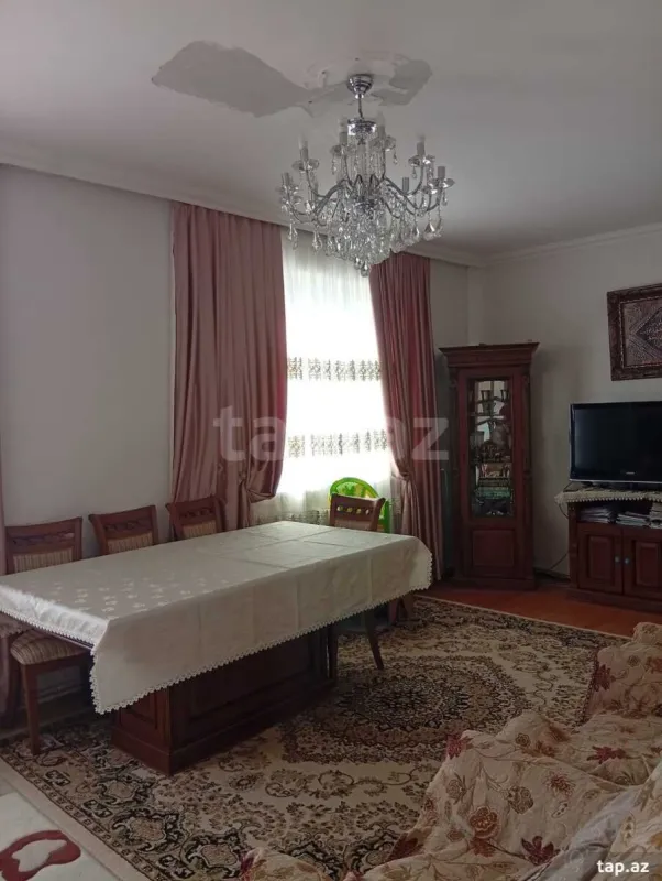 Satılır 4 otaqlı həyət evi