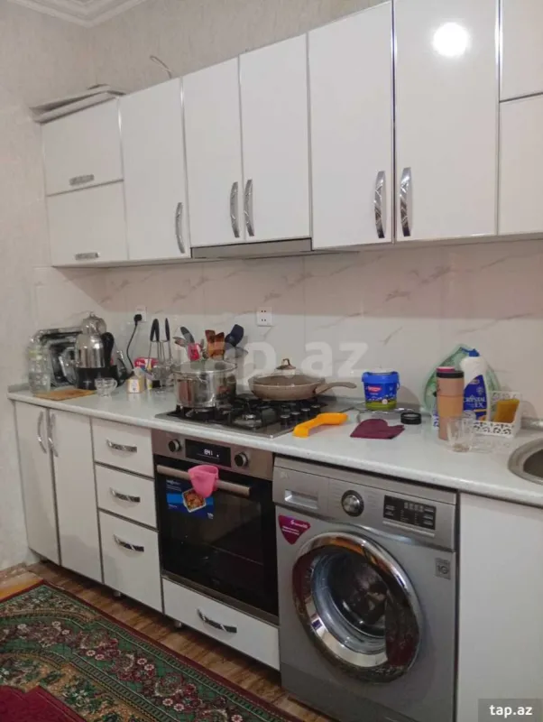 Satılır 4 otaqlı həyət evi