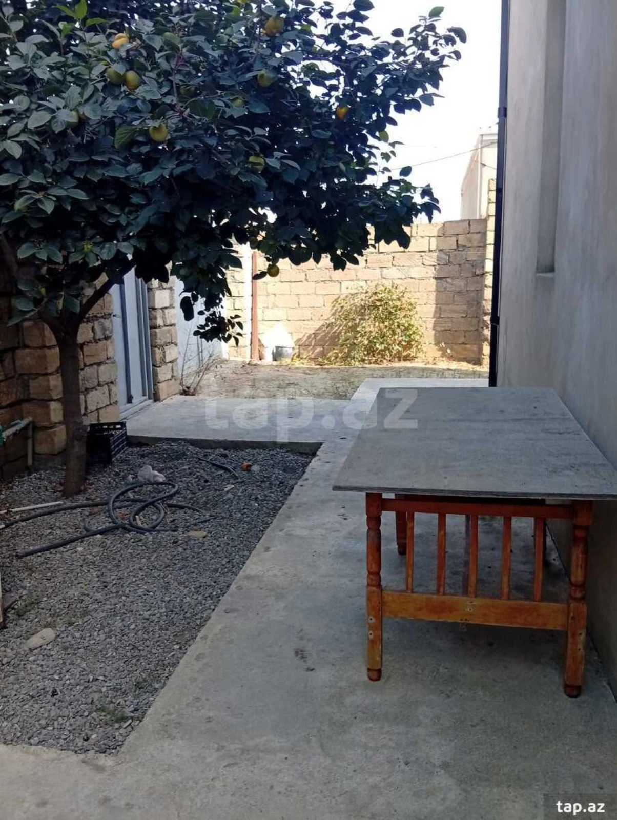 Satılır 4 otaqlı həyət evi