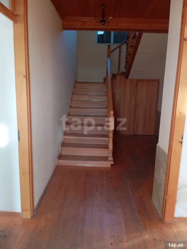 Kirayə verilir 4 otaqlı həyət evi