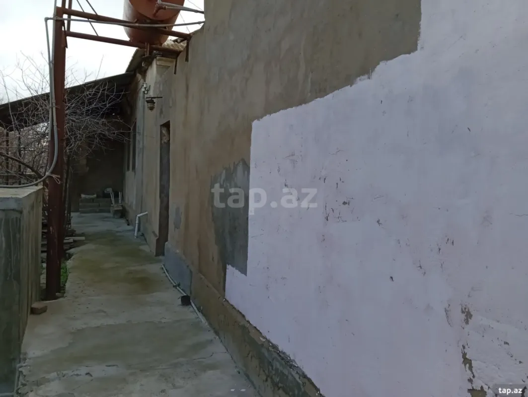 Satılır 5 otaqlı həyət evi