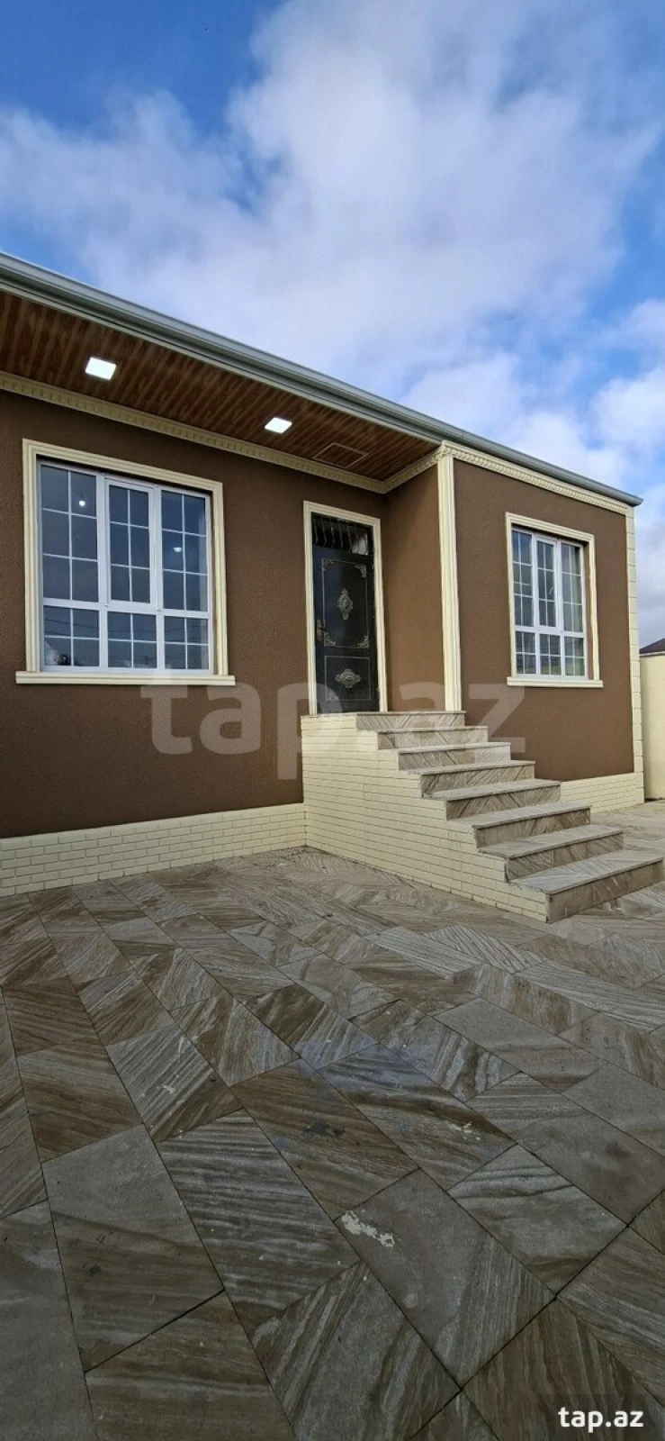 Satılır 3 otaqlı həyət evi