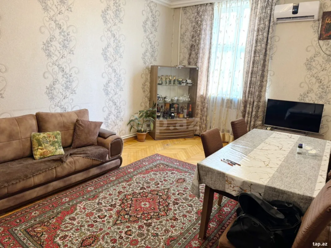 Satılır 3 otaqlı mənzil 74 m²