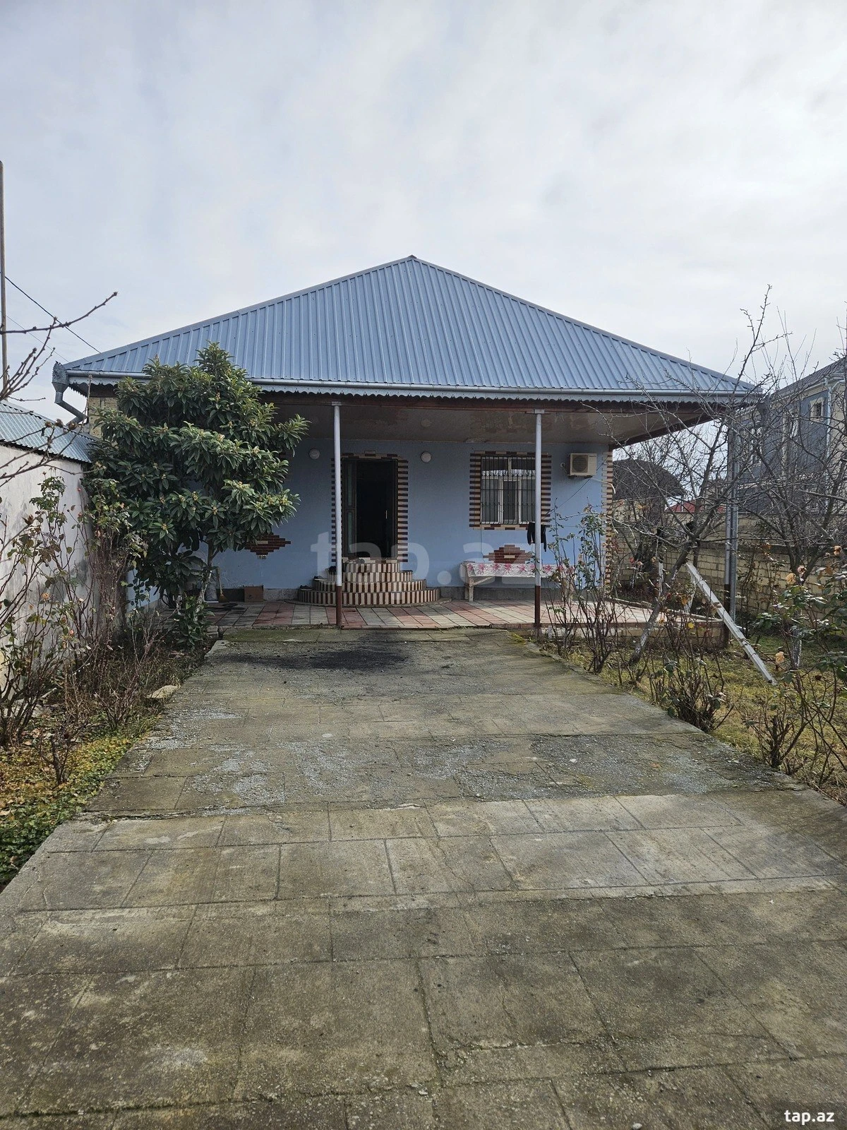 Satılır 3 otaqlı həyət evi