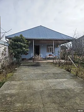 Satılır 3 otaqlı həyət evi