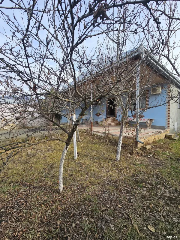 Satılır 3 otaqlı həyət evi