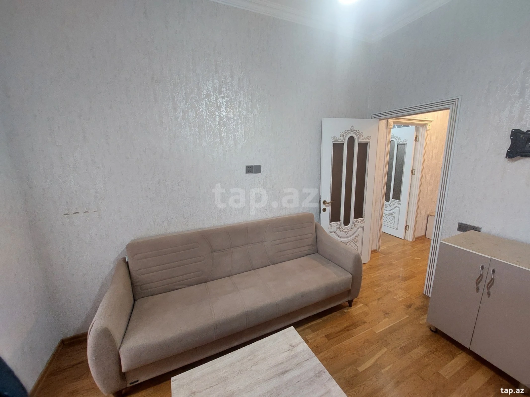 Kirayə verilir 1 otaqlı yeni tikili 55 m²