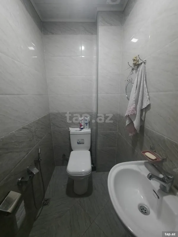 Satılır 2 otaqlı yeni tikili 68 m²