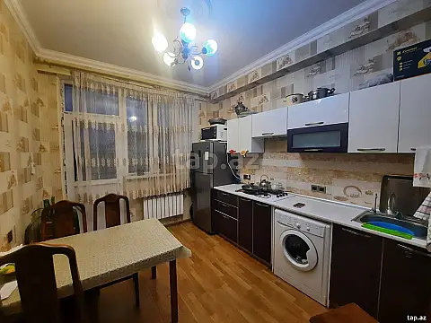Satılır 2 otaqlı yeni tikili 68 m²