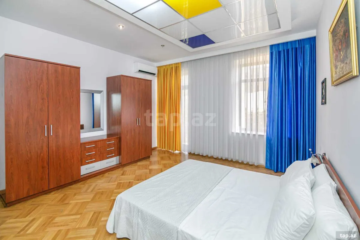 Kirayə verilir 3 otaqlı mənzil 120 m²