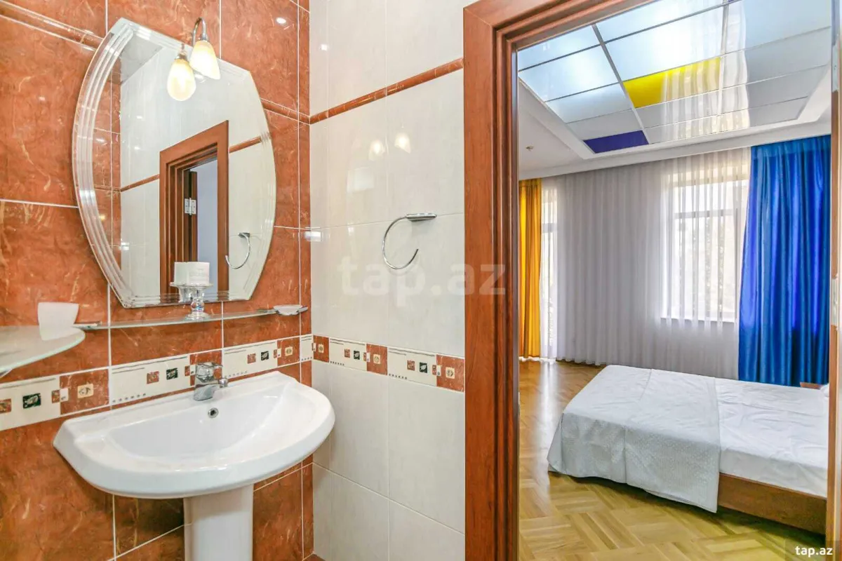 Kirayə verilir 3 otaqlı mənzil 120 m²