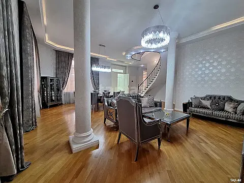 Satılır 4 otaqlı həyət evi