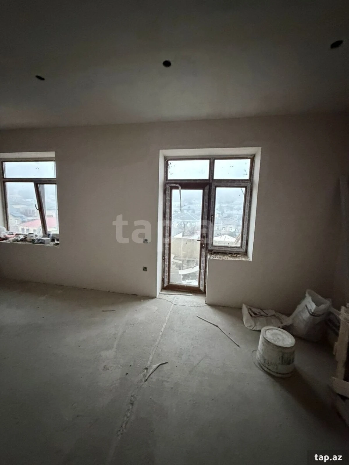 Satılır 2 otaqlı yeni tikili 85 m²