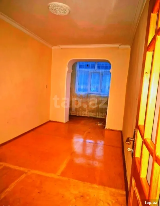 Satılır 4 otaqlı mənzil 90 m²