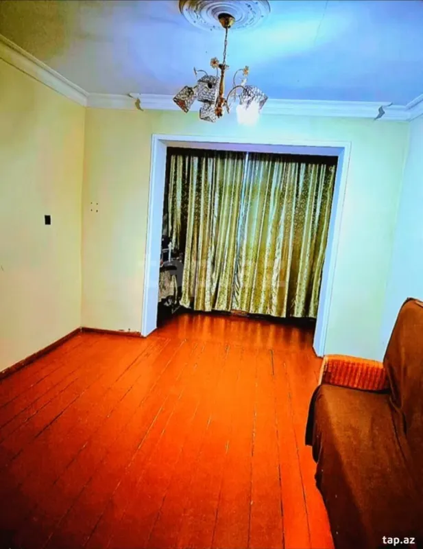Satılır 4 otaqlı mənzil 90 m²