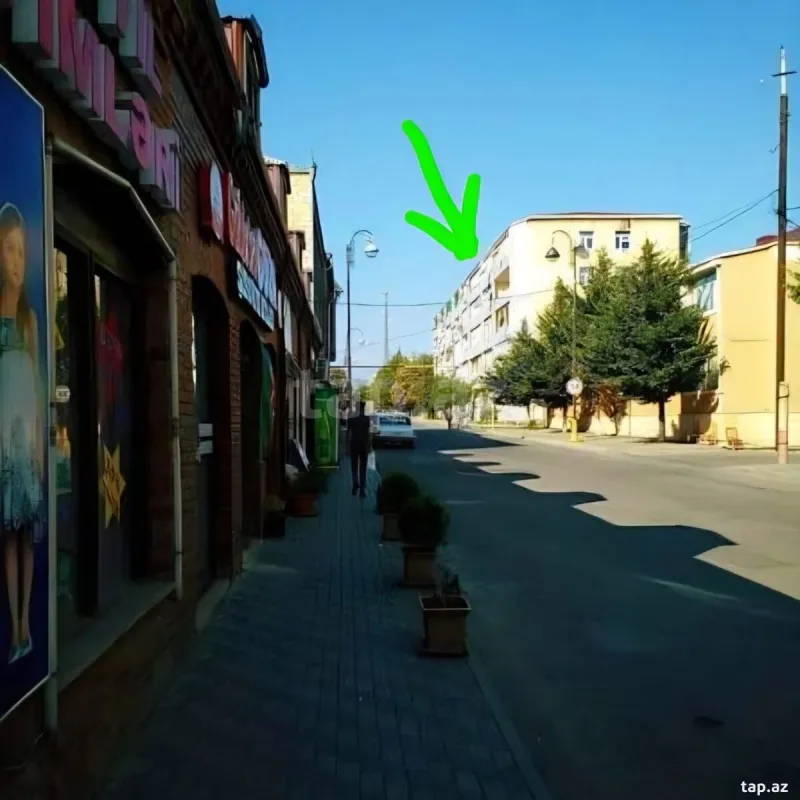 Satılır 4 otaqlı mənzil 90 m²