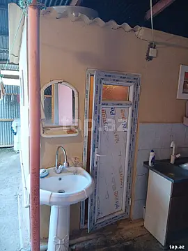 Satılır 5 otaqlı mənzil 120 m²