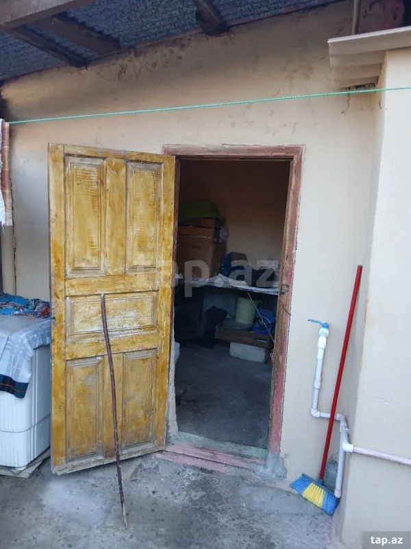 Satılır 5 otaqlı mənzil 120 m²