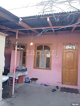 Satılır 5 otaqlı mənzil 120 m²