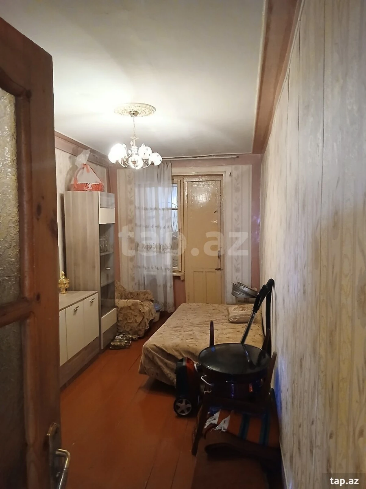 Satılır 5 otaqlı mənzil 120 m²
