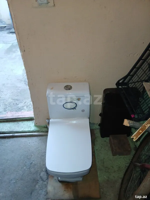 Satılır 5 otaqlı mənzil 120 m²