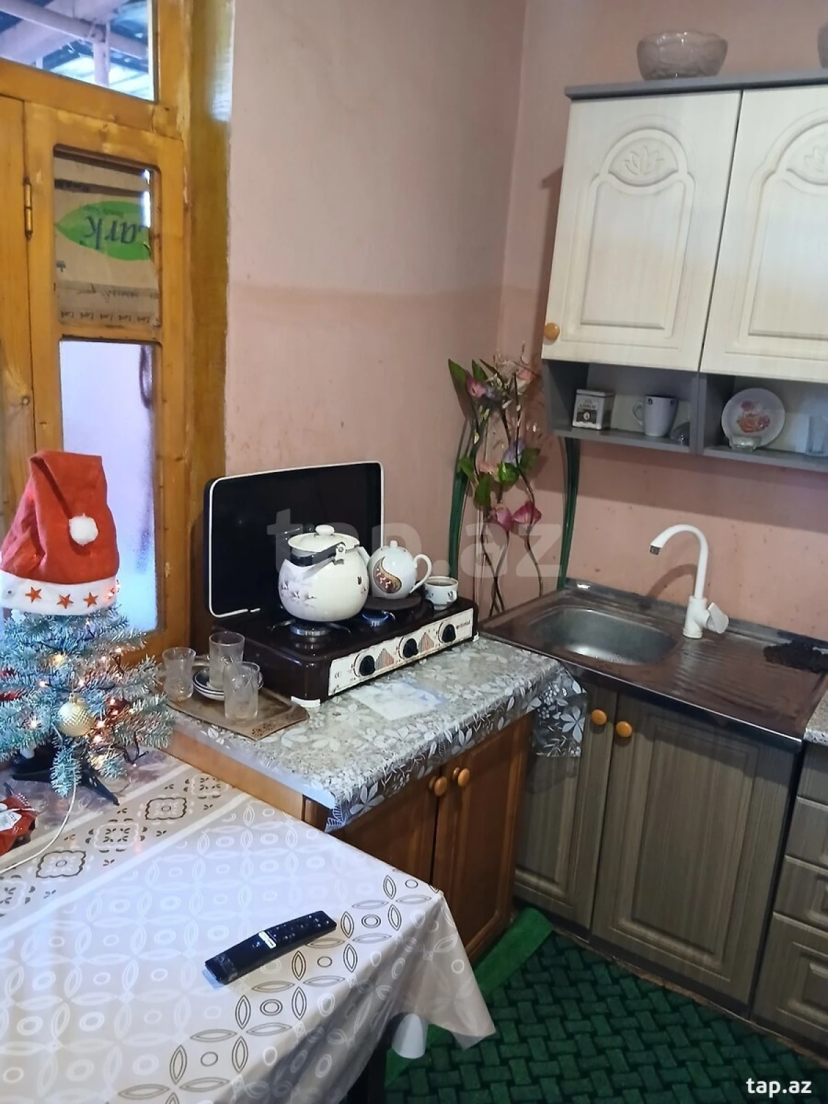 Satılır 5 otaqlı mənzil 120 m²