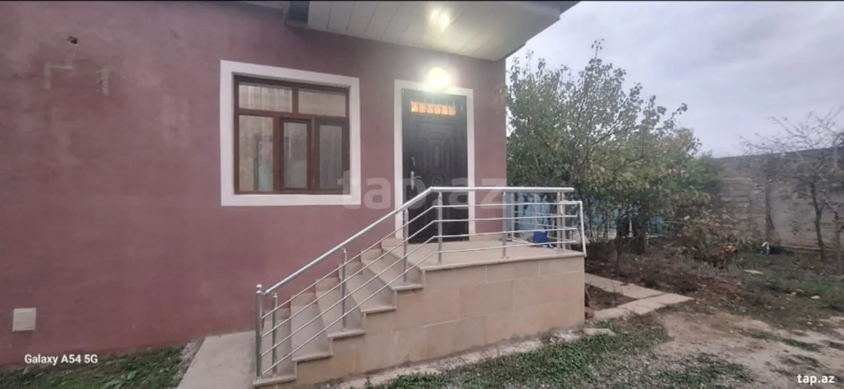 Kirayə verilir 3 otaqlı həyət evi 100 m²