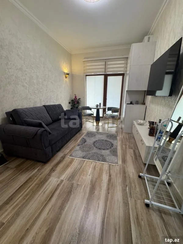 Kirayə verilir 1 otaqlı yeni tikili 30 m²