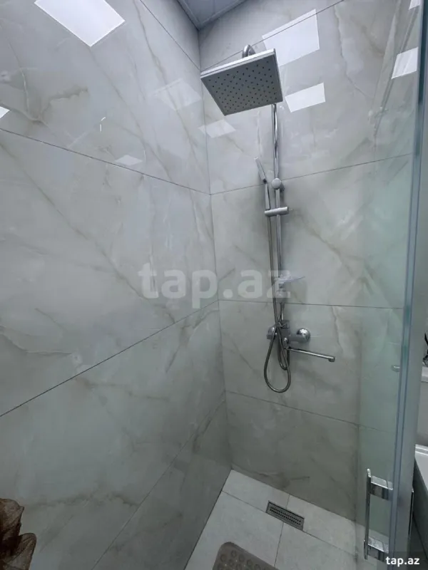 Kirayə verilir 1 otaqlı yeni tikili 30 m²