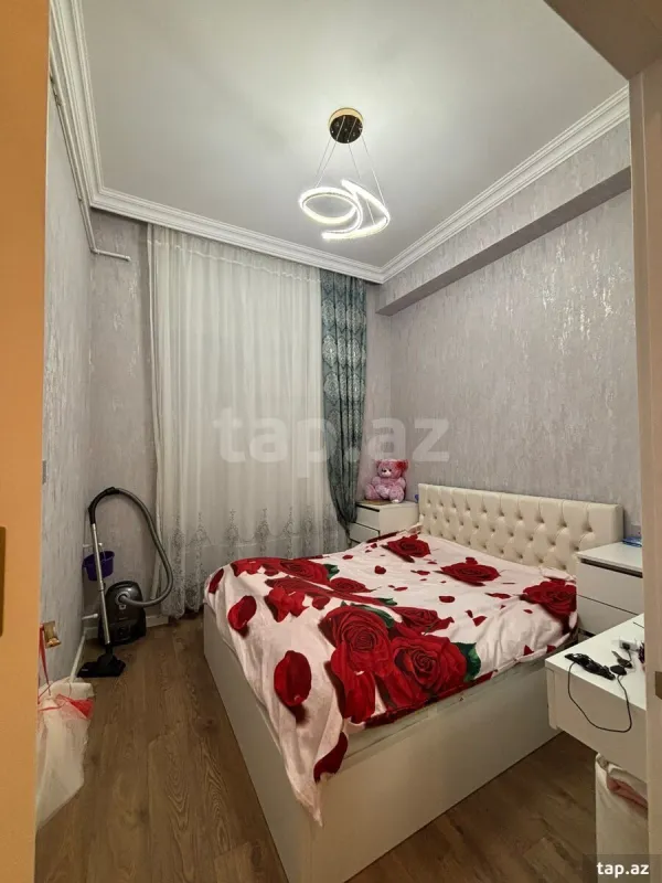 Satılır 1 otaqlı yeni tikili 45 m²