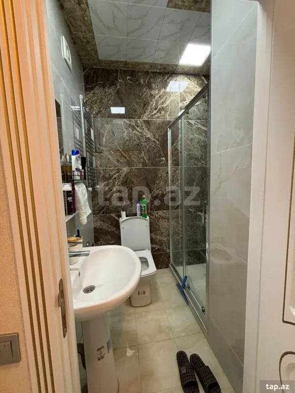 Satılır 1 otaqlı yeni tikili 45 m²