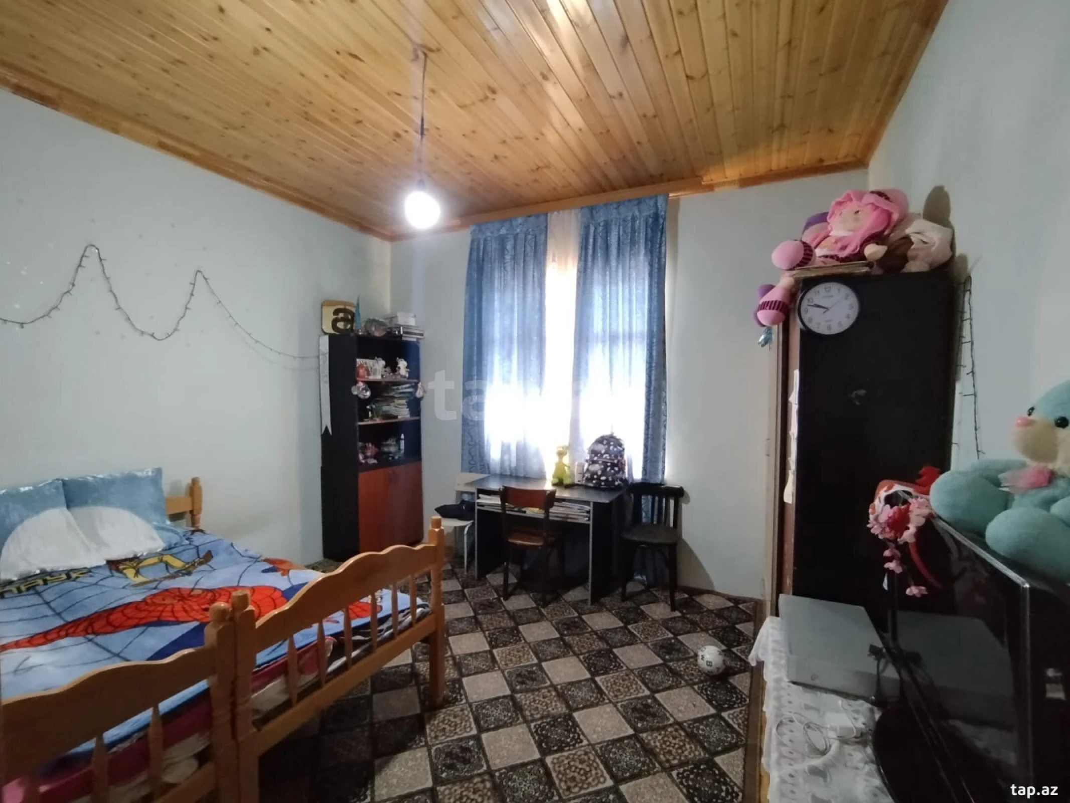 Satılır 6 otaqlı həyət evi 256 m²