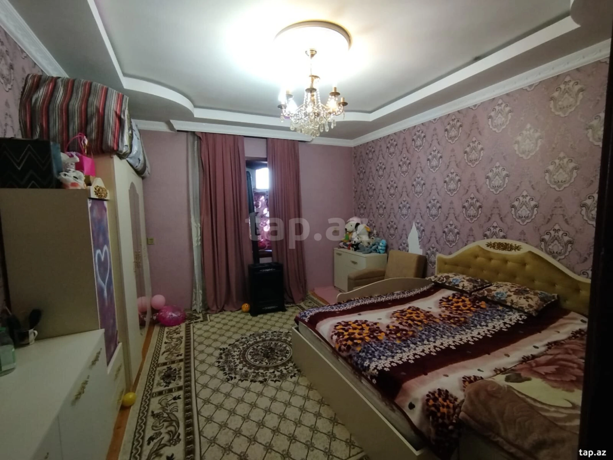 Satılır 6 otaqlı həyət evi 256 m²