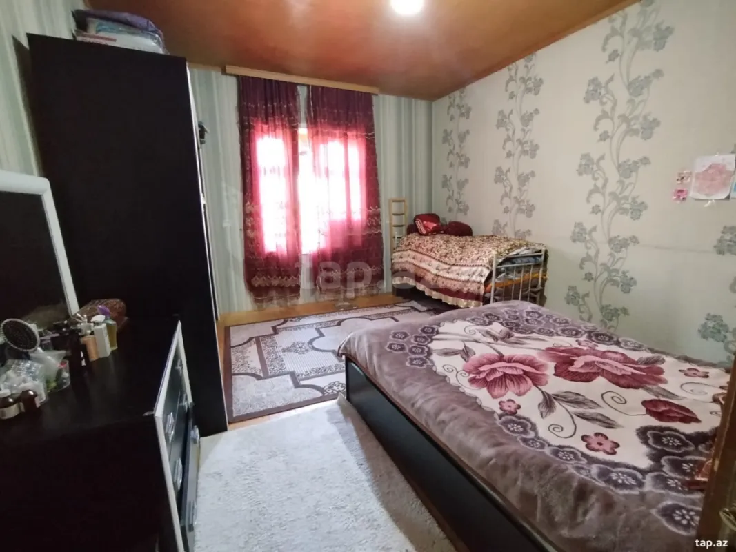 Satılır 6 otaqlı həyət evi 256 m²