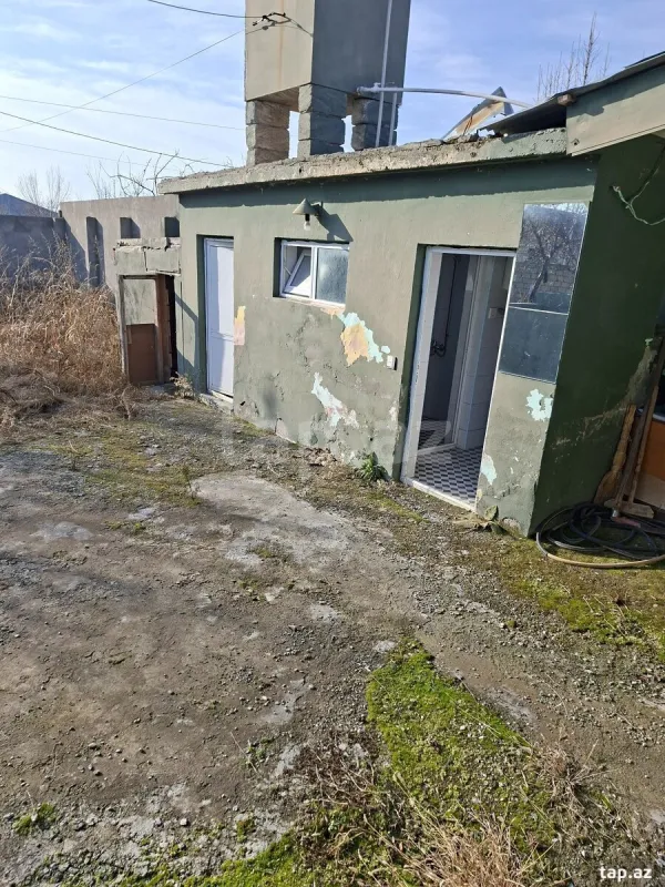 Satılır 2 otaqlı həyət evi
