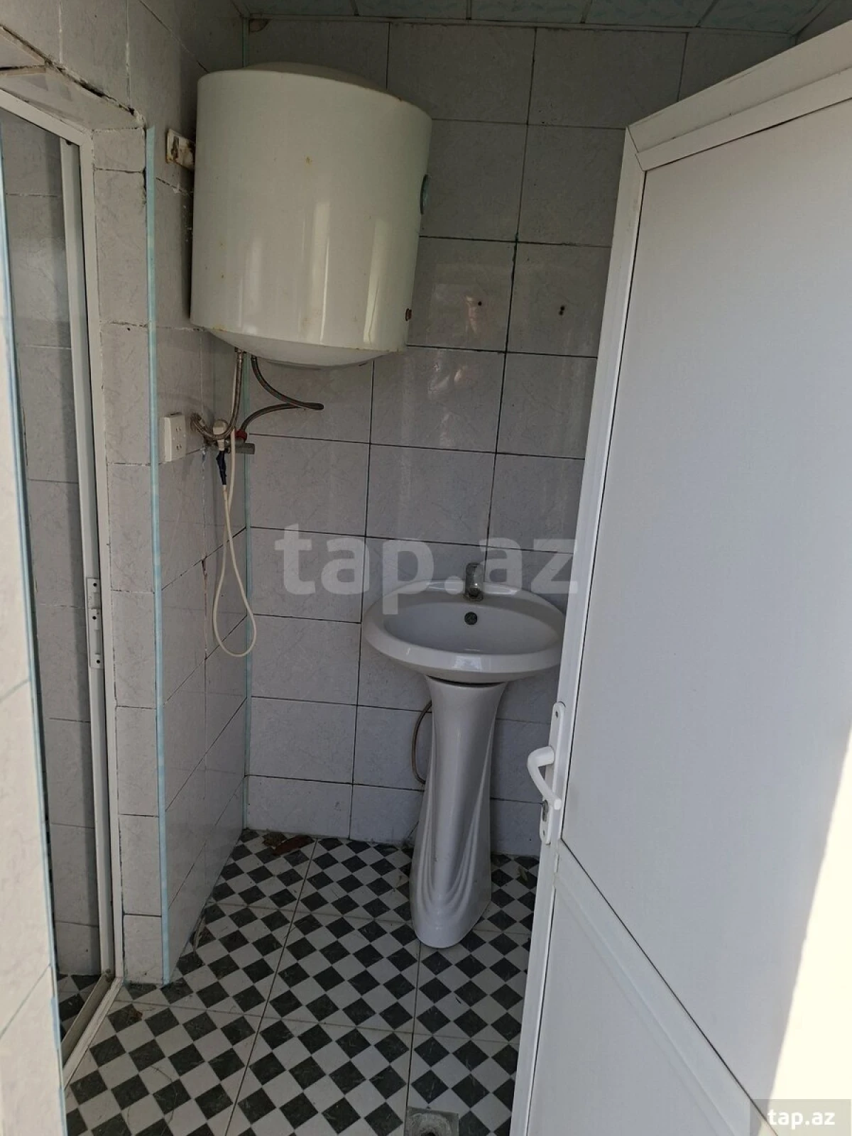 Satılır 2 otaqlı həyət evi