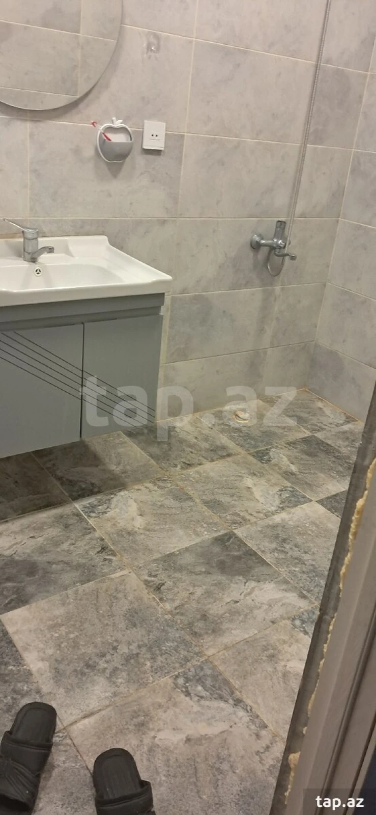 Kirayə verilir 2 otaqlı həyət evi