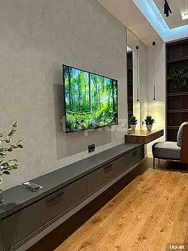 Kirayə verilir 3 otaqlı yeni tikili 140 m²