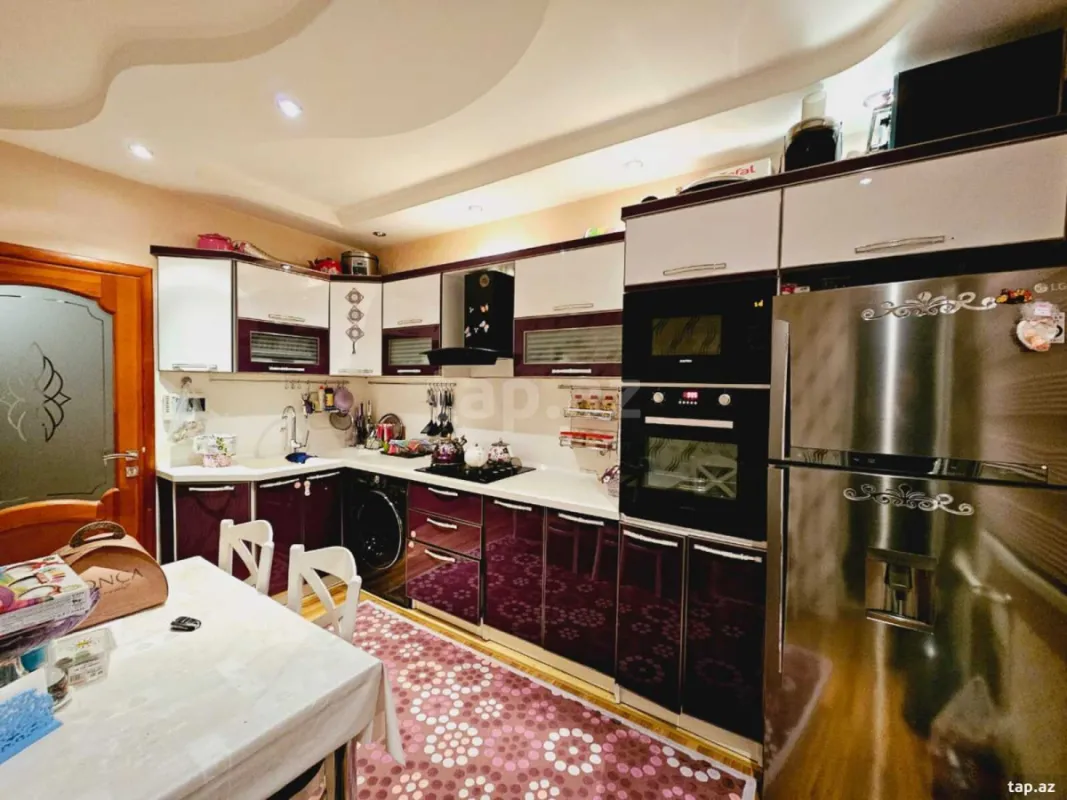 Satılır 2 otaqlı yeni tikili 70 m²