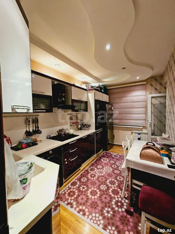 Satılır 2 otaqlı yeni tikili 70 m²