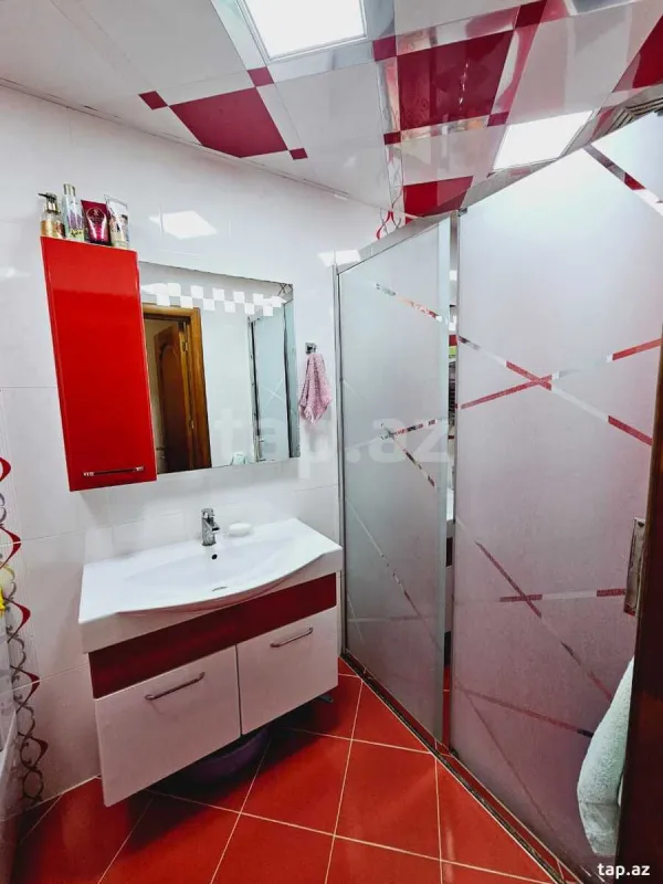 Satılır 2 otaqlı yeni tikili 70 m²