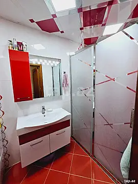 Satılır 2 otaqlı yeni tikili 70 m²